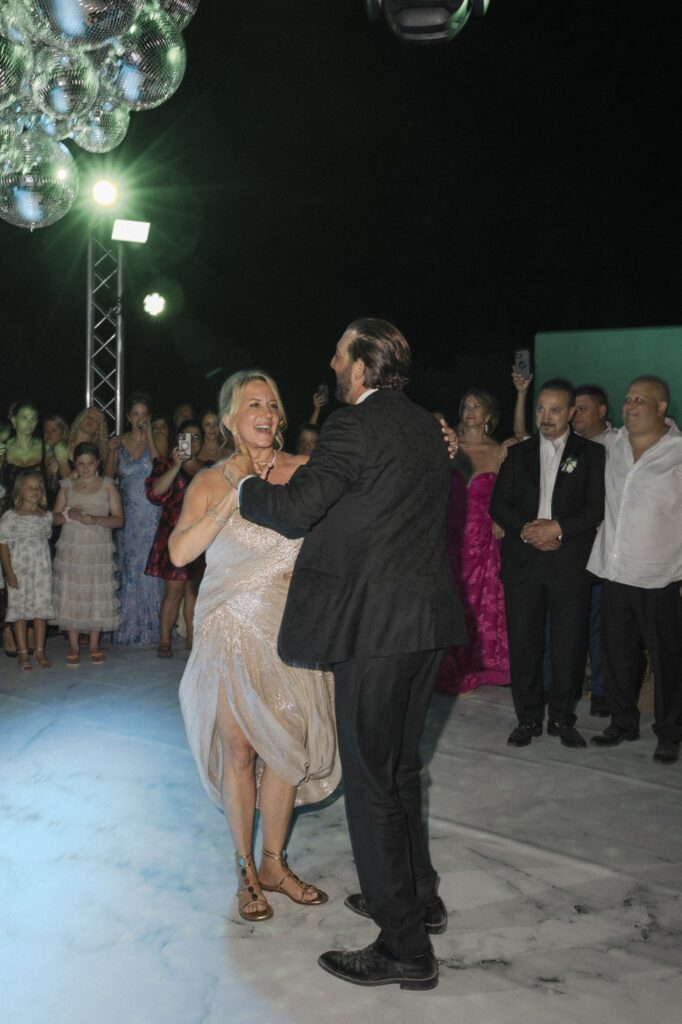 Fun and candid wedding party at Sa Torre de Porreres, Mallorca